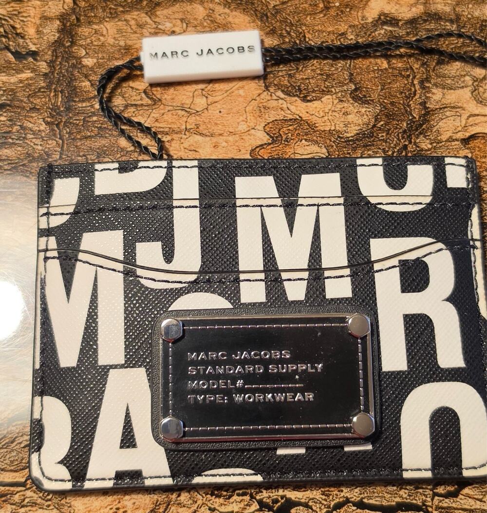 Marc Jacobs Standard Supply Logo Print Card Holder Black White 2S5SMP008S02